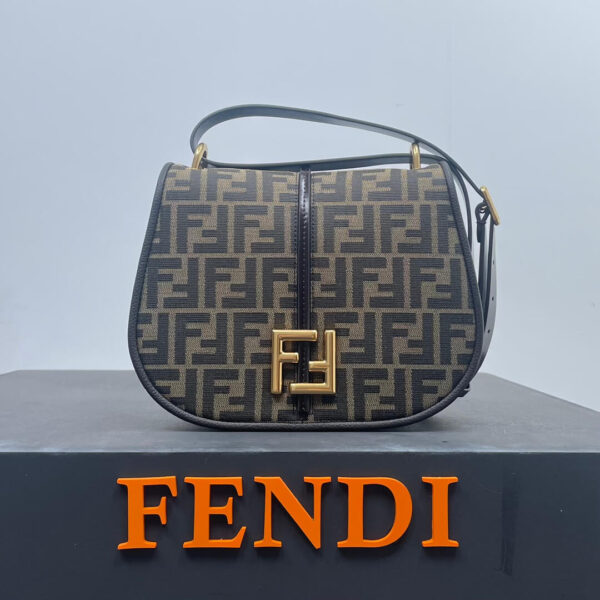 Fendi C’mon Medium Bag - Image 4