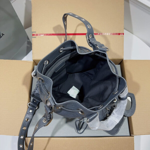 Balenciaga Pompon Giant Black Bag - Image 4