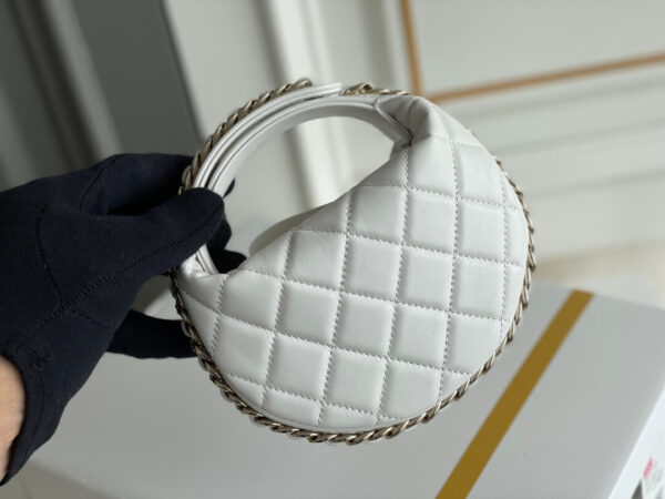 Chanel 23C Round Cruise Pouch White Bag - Image 2