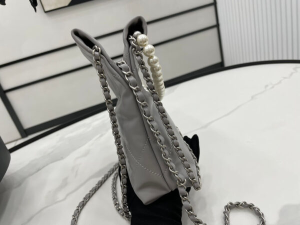 Chanel 22 Small Grey Handbag - Image 2