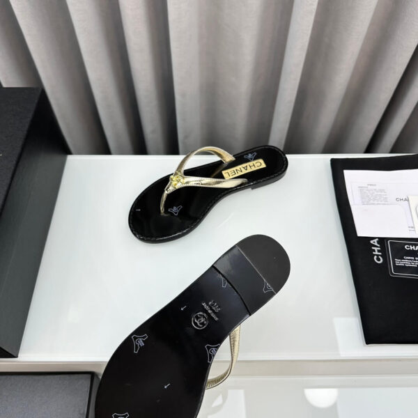Chanel Flip Flops Sandals - Image 6