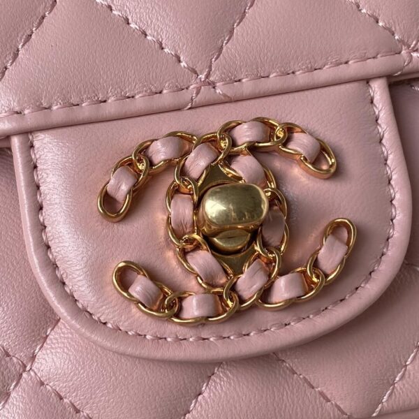 Chanel Pink Lambskin Leather CC Links Top Handle Bag - Image 9
