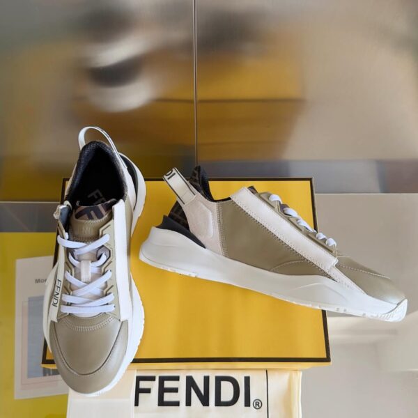 Fendi Flow Men's Leather Sneakers - Image 2