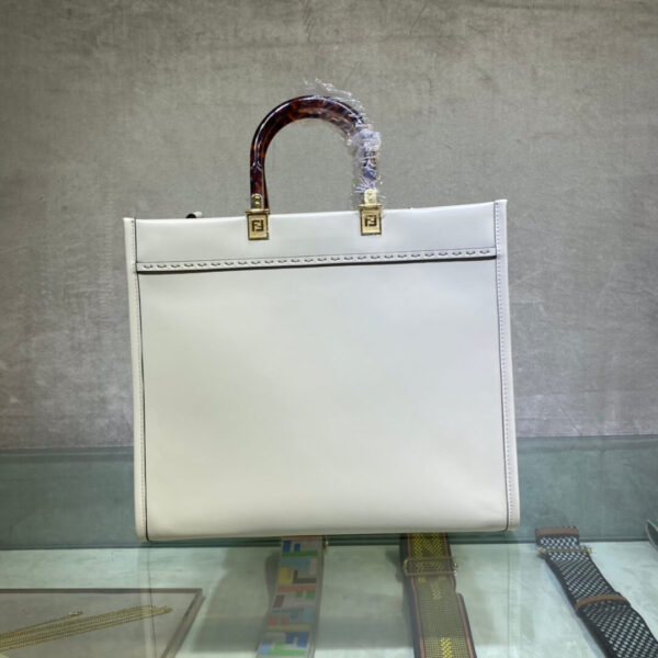 Women Fendi Sunshine Medium Bag White - Image 2