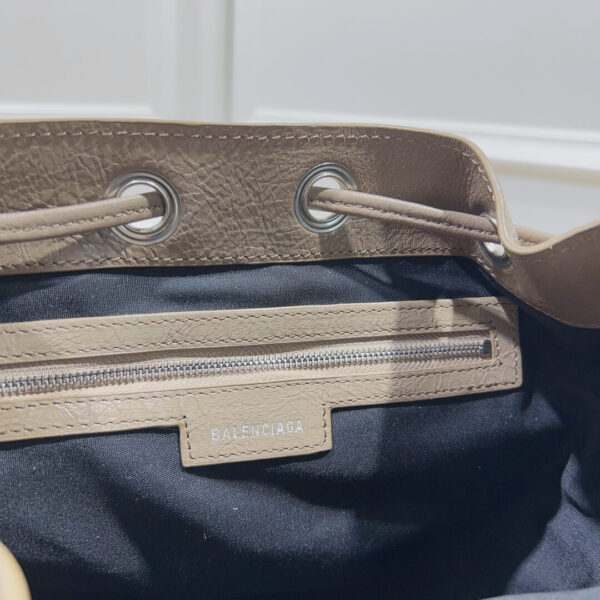 Balenciaga Pompon Giant Bag - Image 3