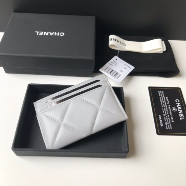 Chanel 19 Leather Card Holder - Image 7