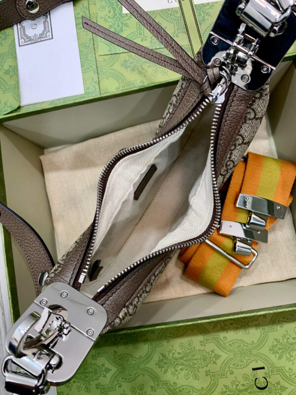 Gucci Attache Small Shoulder Bag - Image 6