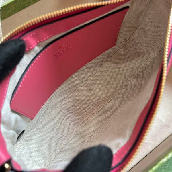 Gucci Matelasse Pink Handbags - Image 6