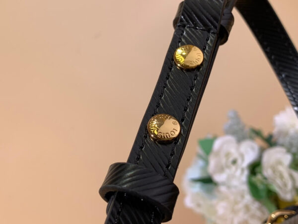 LV Twist Epi Leather Bag - Image 5