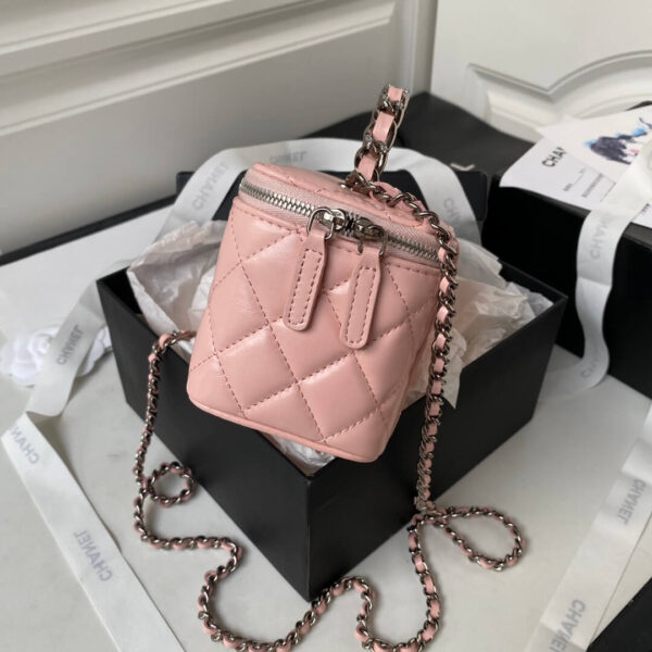 Chanel 22C Pink Caviar Vanity Bag - Image 3