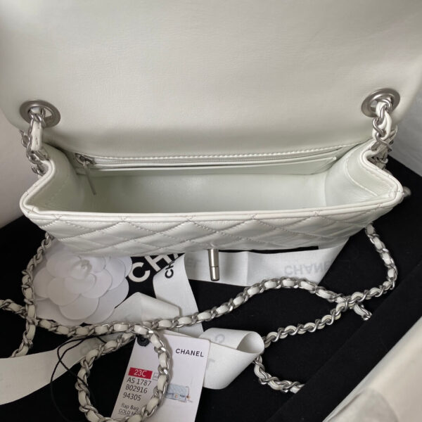Chanel Mini Rectangular Flap Bag White - Image 4