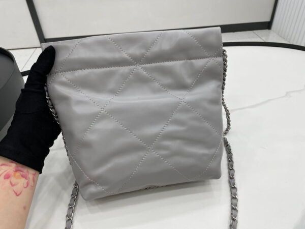 Chanel 22 Small Grey Handbag - Image 5