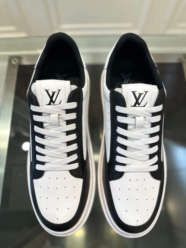 Louis Vuitton Time Out Sneakers - Image 3