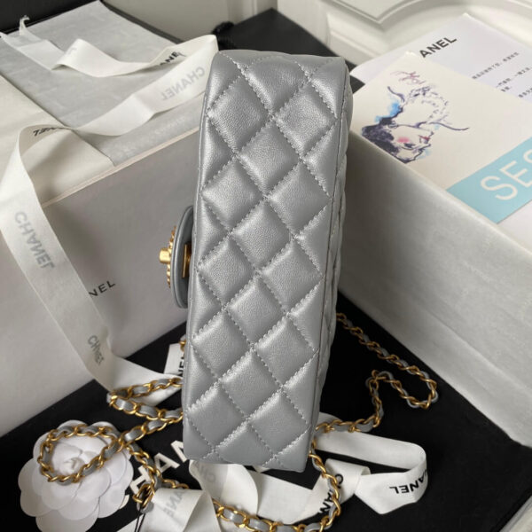 Chanel Lambskin Leather CC Links Top Handle Bag - Image 5
