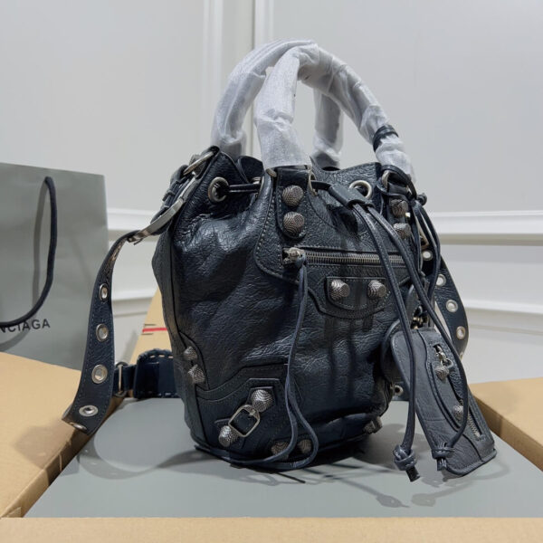 Balenciaga Pompon Giant Black Bag - Image 8