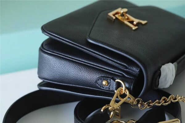LV Oxford Lockme Leather Bag Black - Image 3