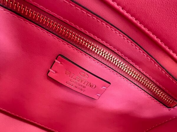 Valentino Garavani Roman Stud Pink Bag - Image 2