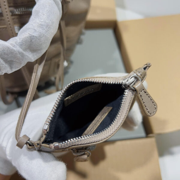 Balenciaga Pompon Giant Bag - Image 5