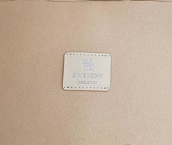 Givenchy G-Hobo Medium Shoulder Bag White - Image 6