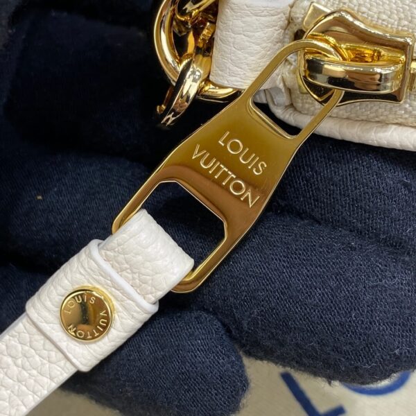 LV Easy Pouch On Strap - Image 4