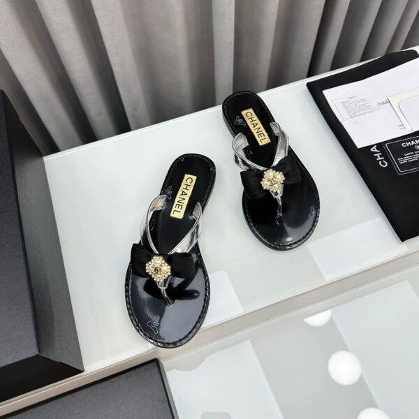 Chanel Flip Flops Sandals - Image 6