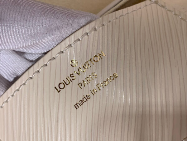 LV Twist Epi Leather Bag - Image 4
