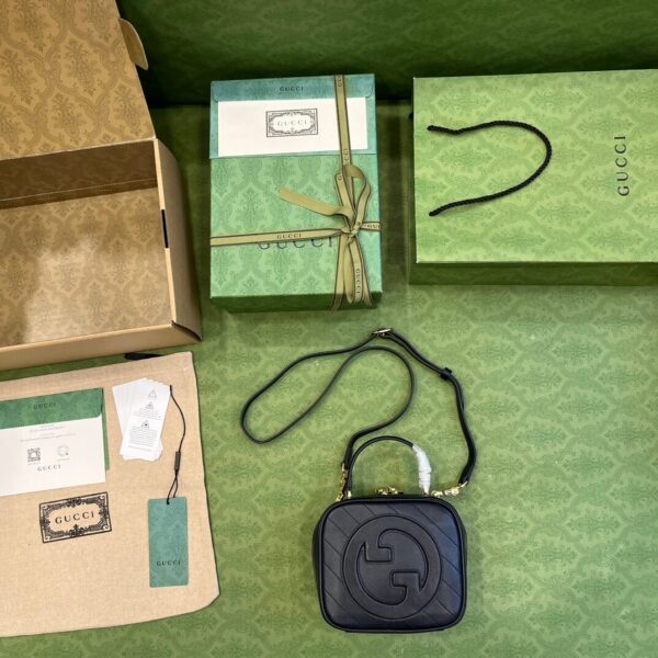Gucci Blondie Top Handle  Black Bags - Image 4