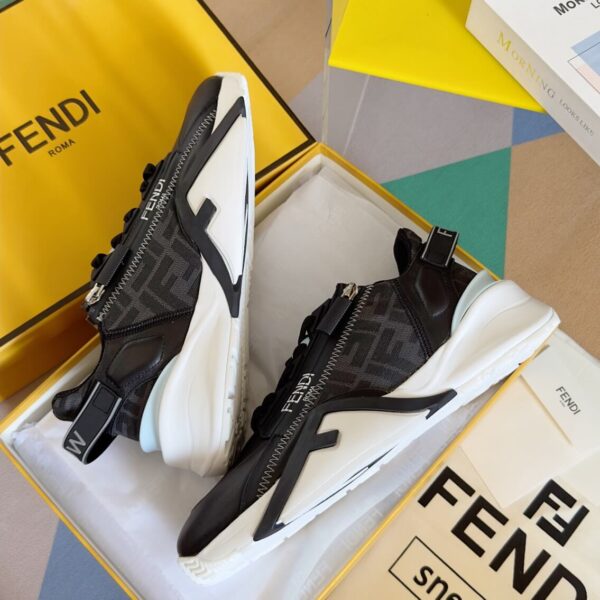 Fendi Flow Men's Leather Sneakers - Image 4