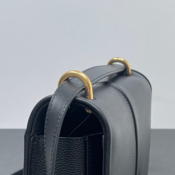 Fendi C’mon Medium Black Bag - Image 4