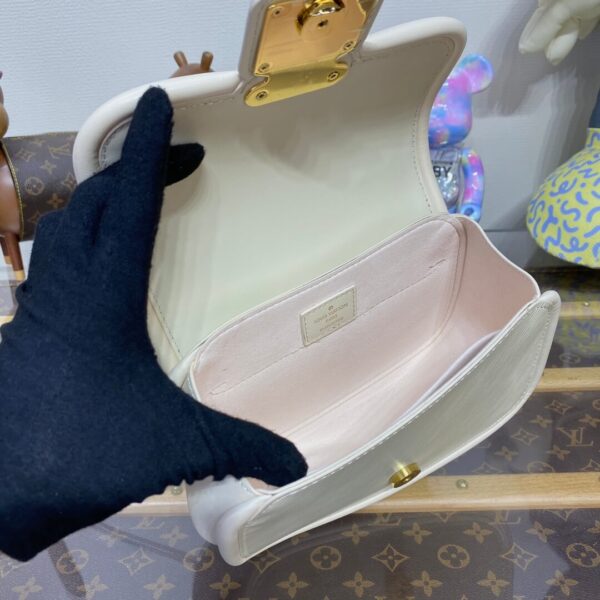 LV Seek and Hide White Bag - Image 8