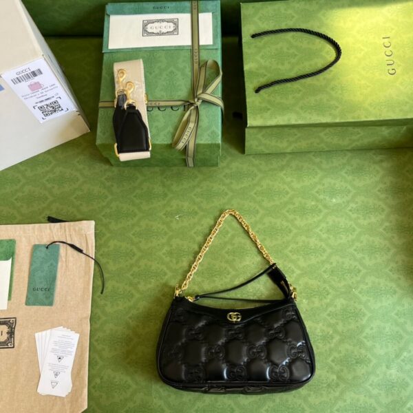 Gucci Matelasse Black Handbags - Image 6