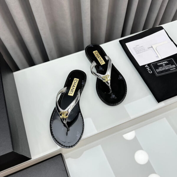 Chanel Flip Flops Sandals - Image 4