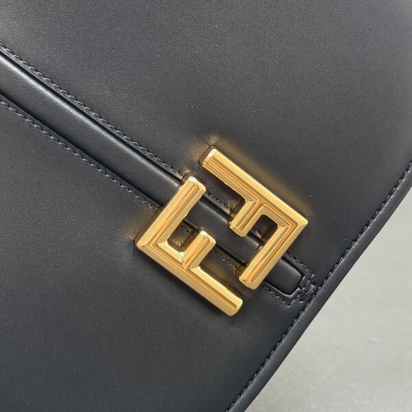Fendi C’mon Medium Black Bag - Image 5