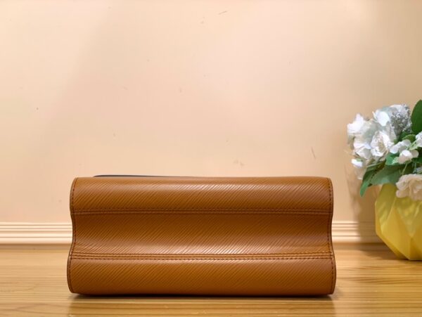 LV Twist Epi Leather Bag - Image 5