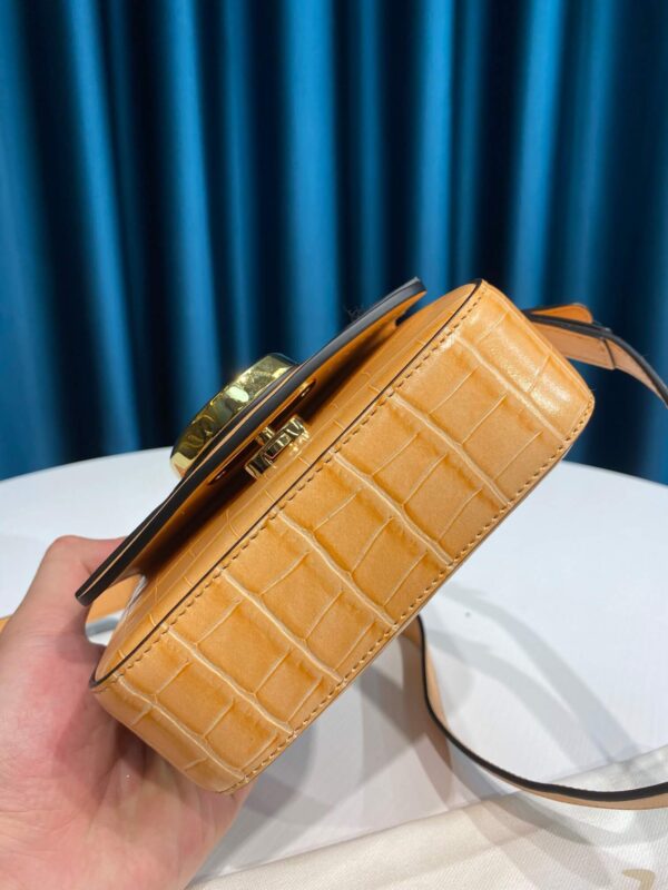 Chloe C Flap Bag - Image 3