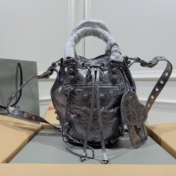 Balenciaga Pompon Giant Bag - Image 6