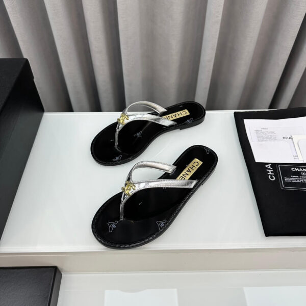 Chanel Flip Flops Sandals - Image 7