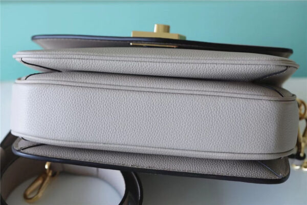 LV Oxford Lockme Leather Bag - Image 3
