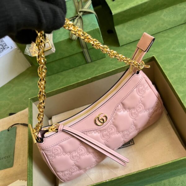 Gucci Matelasse Light Pink Handbags - Image 5
