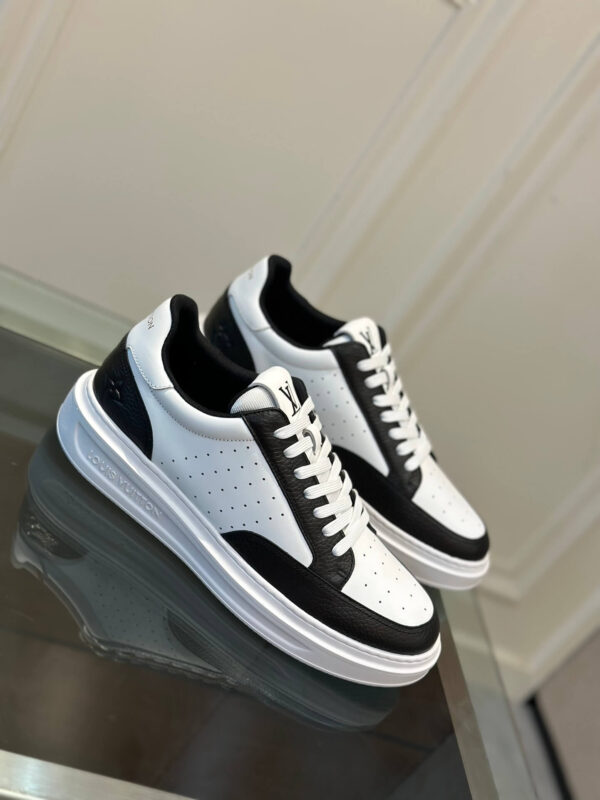 Louis Vuitton Time Out Sneakers - Image 7