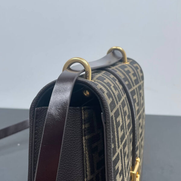 Fendi C’mon Medium Bag - Image 6