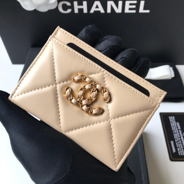 Chanel 19 Leather Beige Card Holder - Image 5