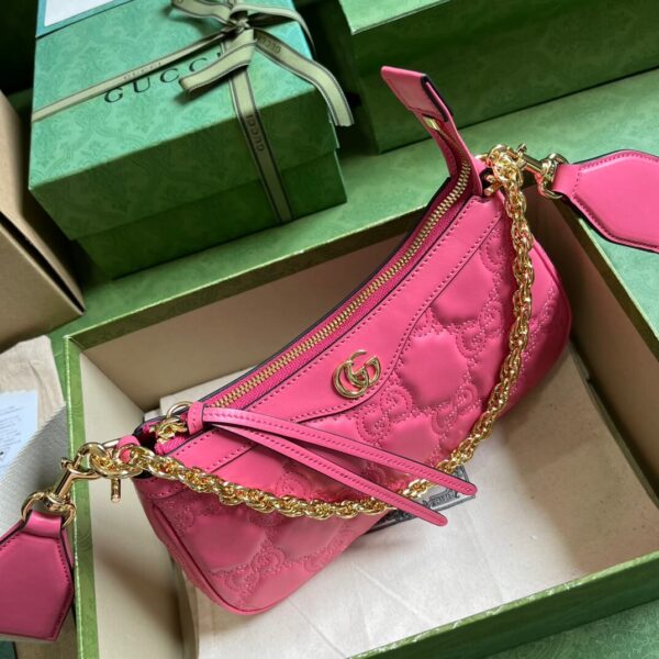 Gucci Matelasse Pink Handbags - Image 5