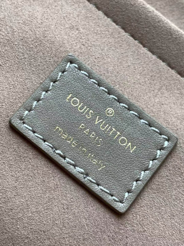 Louis Vuitton New Wave Bag - Image 4