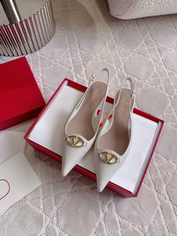 Valentino Garavani Slingback with Vlogo
