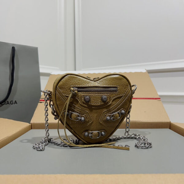 Balenciaga Mini Le Cagole Heart Bag - Image 9
