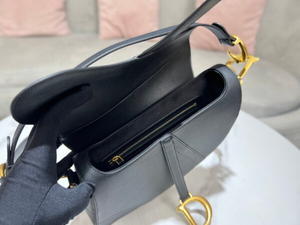 Dior Saddle Bag In Back - Image 6