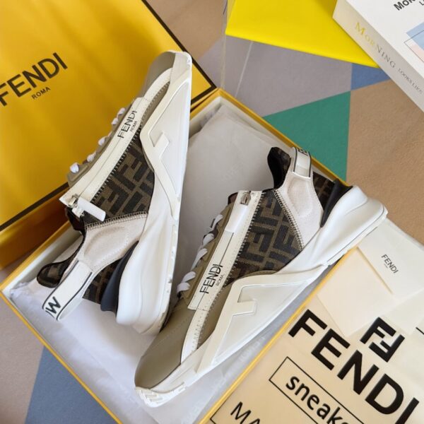 Fendi Flow Men's Leather Sneakers - Image 8