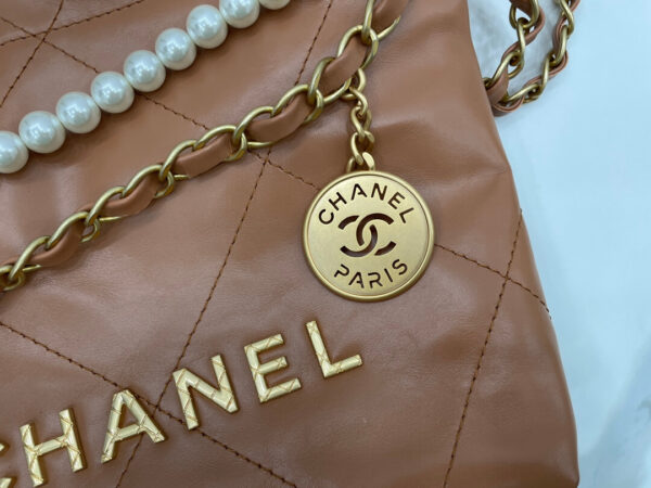 Chanel 22 Small Caramel Handbag - Image 6