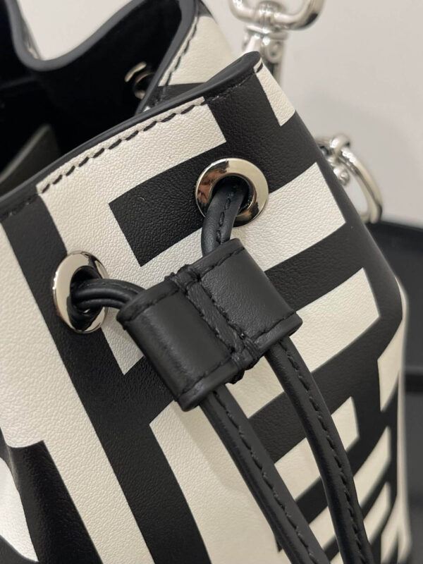 Fendi Mon Tresor Bucket Bag Capsule Leather Black/White - Image 6